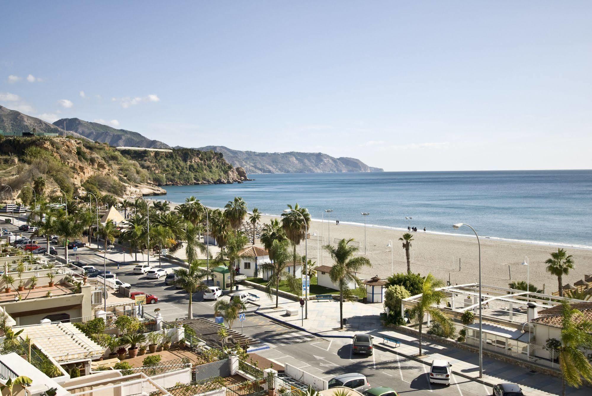 Apartamentos Hc Burriana Playa Nerja Exterior foto