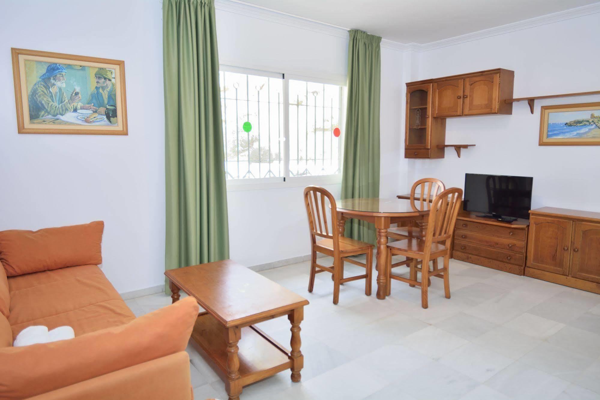 Apartamentos Hc Burriana Playa Nerja Exterior foto